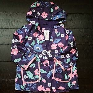 Carter's raincoat EUC 🧥